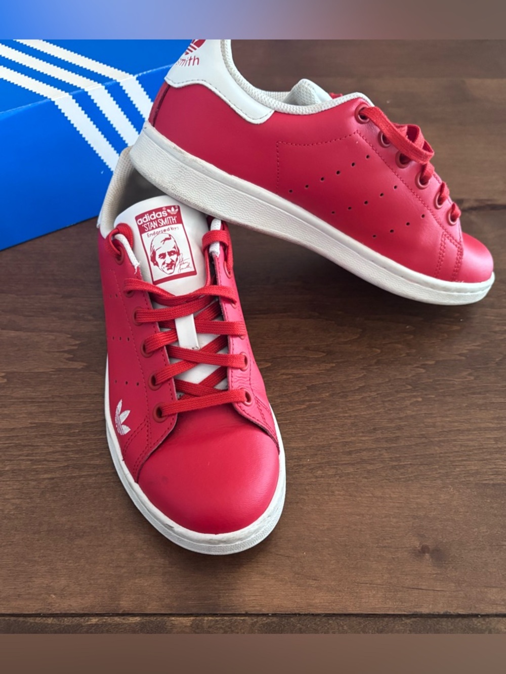 Adidas Stan Smith Sneakers, Youth Sz 5, Red with White Accents